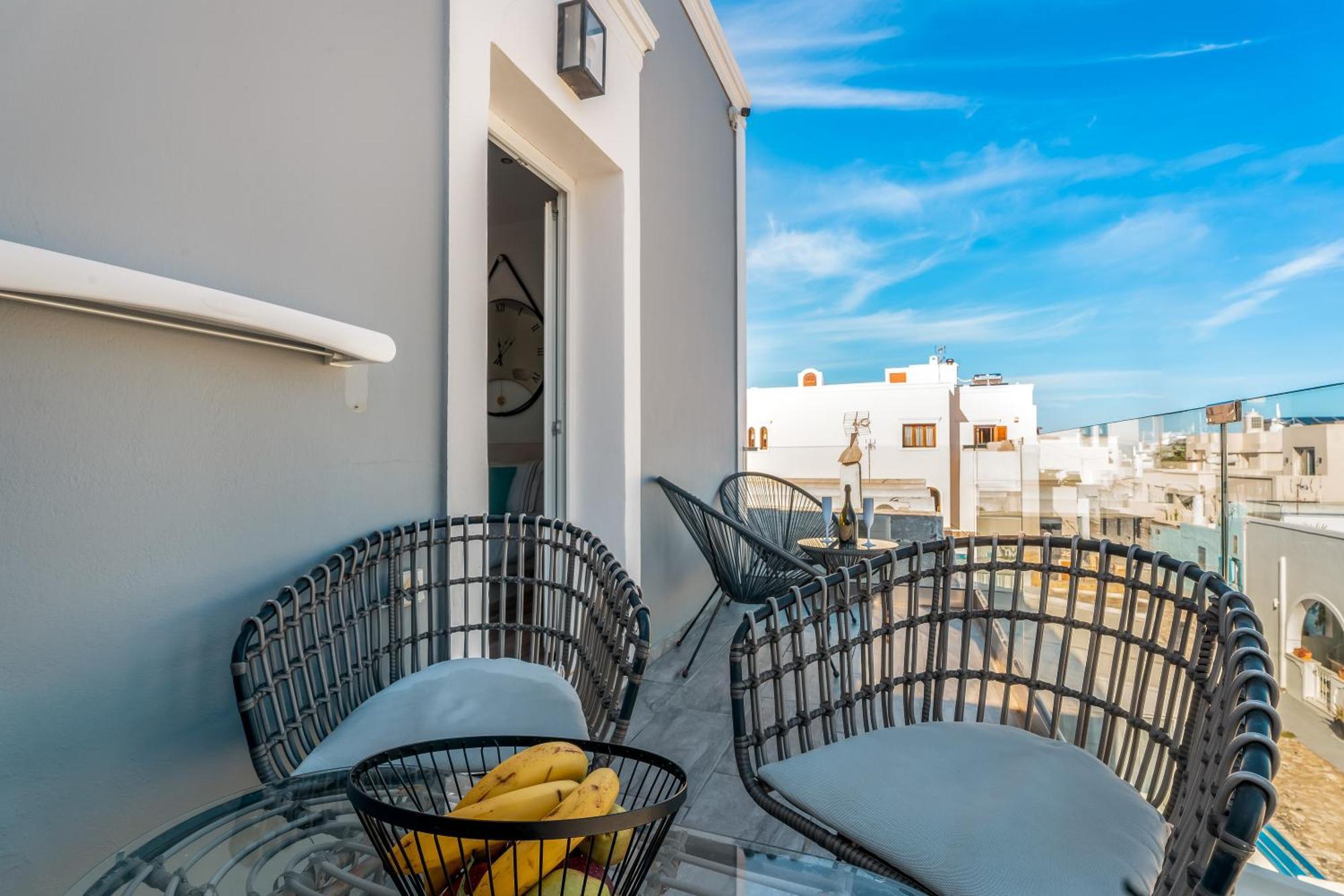 Oasis Suites Fira Fira (Santorini) Dış mekan fotoğraf